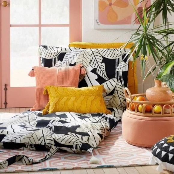 Opalhouse Bedding Paradise Print Lounge Pillow Blackoffwhite